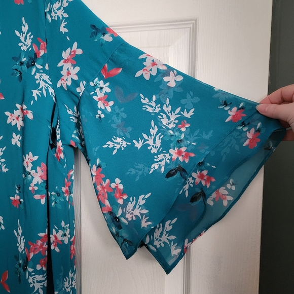 LANE BRYANT Floral Ruffle 3/4 Sleeve Blouse - Picture 6 of 10